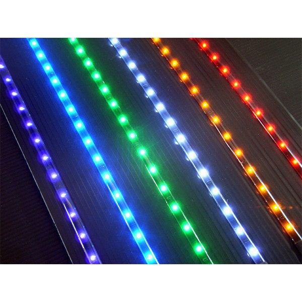1 metro Striscia Led RGB 220V 60 Led/mt 8 w/mt IP65 misura a scelta | Vendita Online